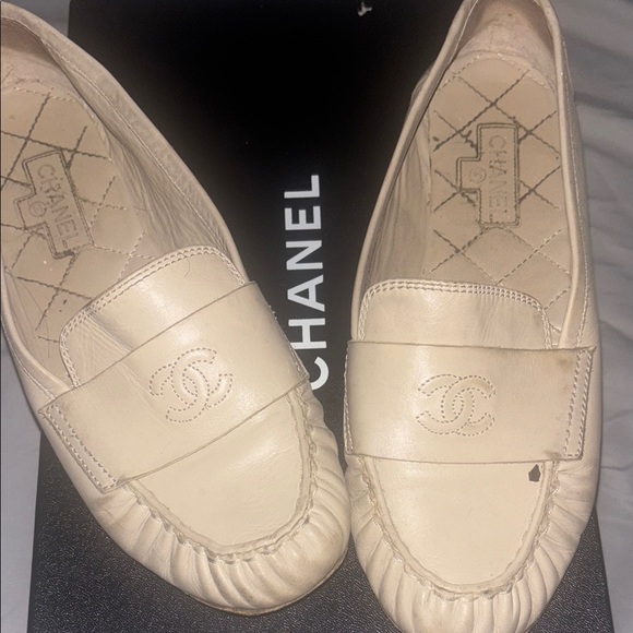 Chanel Cream Loafers for Women - Picture 1 of 2